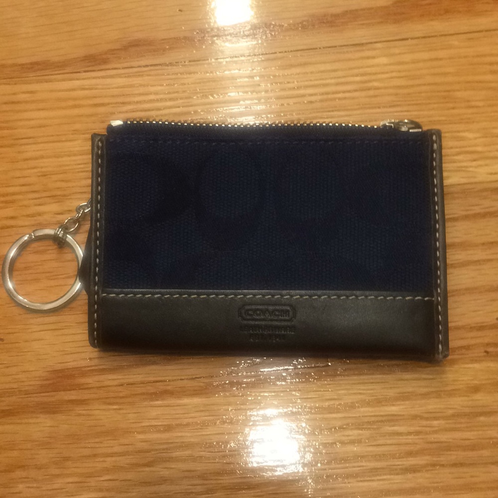 Authentic coach card holder/keychain